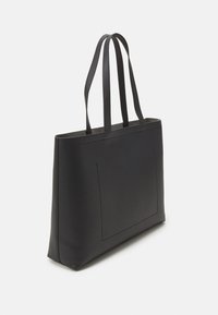 Calvin Klein Jeans MINIMAL MONOGRAM SLIM TOTE - Bevásárlótáska - black/shiny gunmetal