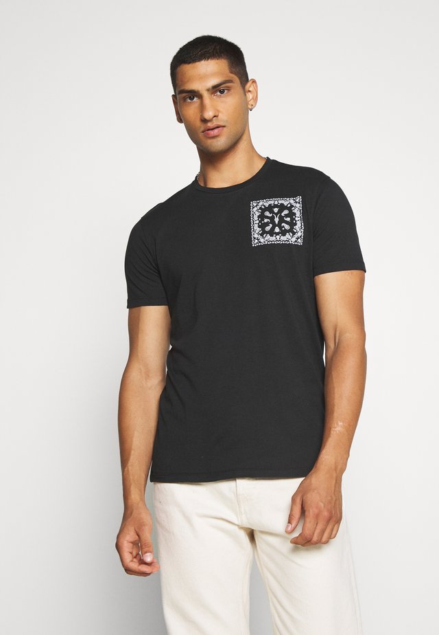 BADMANNA CREW - Print T-shirt - jet black/optic white