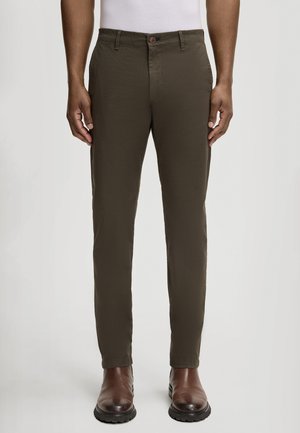 MATTHEW - Chino - dunkelgrün