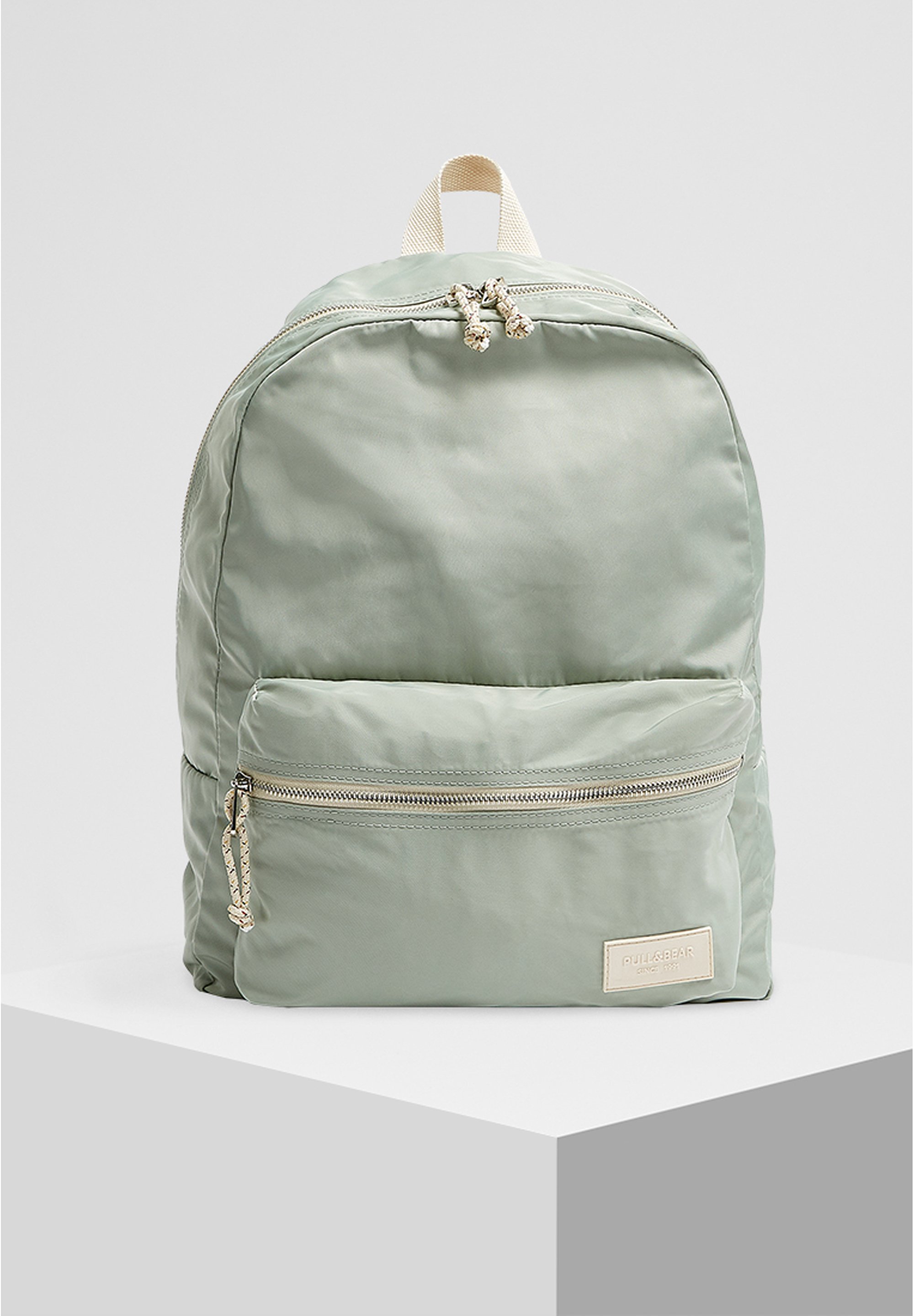 sac à dos pull and bear