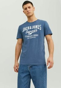 Jack & Jones LOGO - T-shirt imprimé - ensign blue