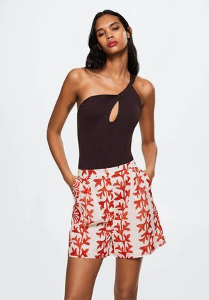 NURIA - Shorts - cremeweiß
