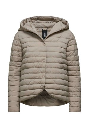 Giacca puffer imbottita beige con cappuccio, chiusura a scatto e cuciture orizzontali. Presenta una morbida texture e una lunghezza cropped.