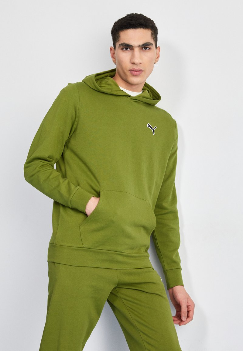 Puma BETTER ESSENTIALS - Mikina s kapucí - olive green