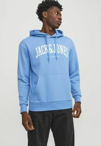 Jack & Jones JOSH MIT TUNNELZUG, KÄNGURUTASCHE UND LABEL-PRINT - Hoodie - pacific coast
