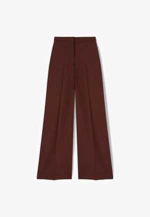 Weite Hosen aus tiefbraunem Stoff mit vorderen Falten und einem glatten Bund, die eine feine Textur und eine maßgeschneiderte Silhouette aufweisen.