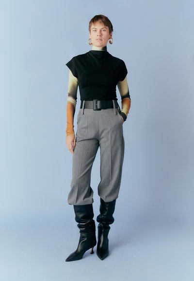 Tiger of Sweden ALITTA - Paprasti marškinėliai - black