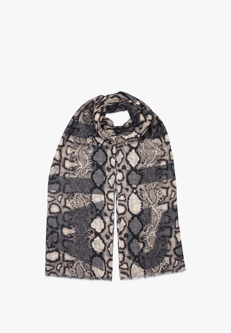 Sciarpetta leggera con motivo a pelle di serpente in beige, nero e grigio, con bordi sfrangiati e una texture morbida, drappeggiata in modo elegante.