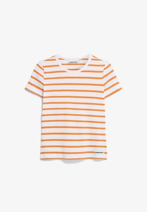 Witte t-shirt met korte mouwen met oranje horizontale strepen en een ronde halslijn. Heeft een klein logo-label aan de zoom.