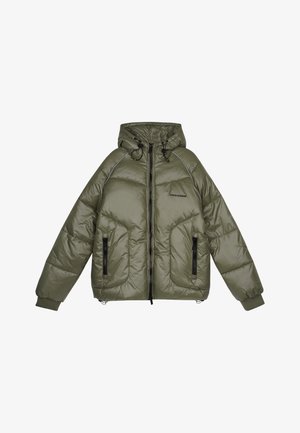 Puffer jacket in olive green, featuring a hood, black zippers, two front pockets, and ribbed cuffs. Smooth, shiny texture with padding.