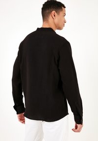 Buratti REGULAR FIT - Ing - black