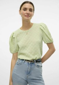 Vero Moda VMFLOWER  - Blouse - bok choy