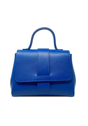 Borsa a mano blu in pelle con un design strutturato, manico superiore e chiusura a pattina. Caratterizzata da una superficie texturizzata e una forma semplice ed elegante.