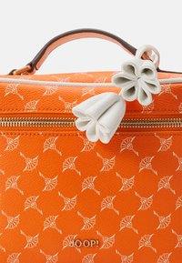 JOOP! CORTINA FLORA MHZ - Higienos reikmenų kosmetinė - orange