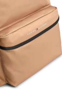 Tommy Hilfiger TH SKYLINE - Zaino - beige