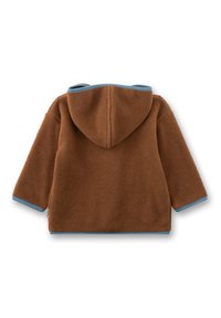 Brauner Fleece-Hoodie mit weicher Textur, der einen blauen Besatz entlang der Kapuze und Bündchen hat. Die Rückansicht zeigt eine entspannte, übergroße Form.