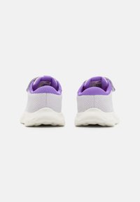 New Balance 520 UNISEX - Chaussures de running sur route - taro