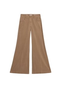Pantalones de pierna ancha marrones hechos de tela de algodón. Presentan un botón frontal y cremallera, dos bolsillos frontales y detalles de costura sutiles.