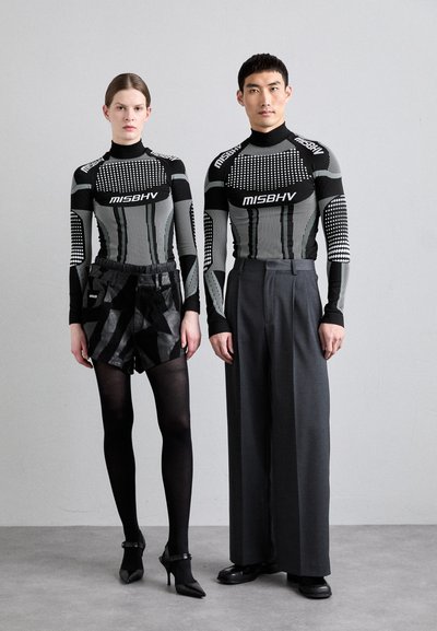 MISBHV SPORT EUROPA LONGSLEEVE UNISEX - Long sleeved top - black/white