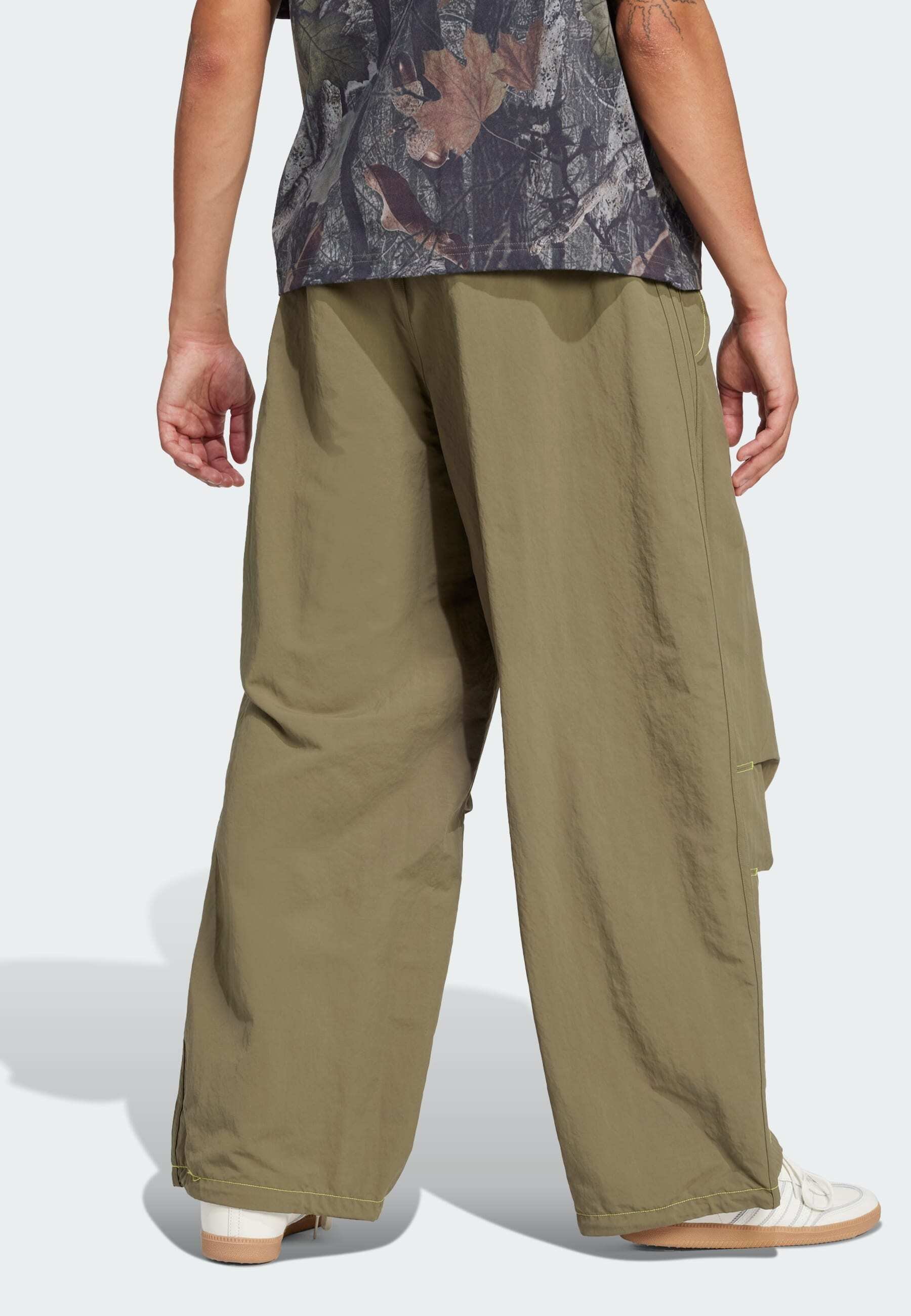 adidas Originals PARACHUTE - Spodnie materiałowe/oliwkowy - Zalando.pl