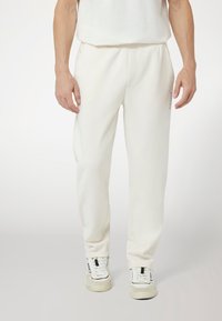 Guess OPTIK - Treningo apatinė dalis - weiß