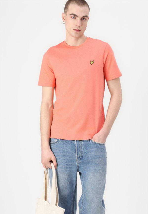 Basic T-shirt - coral stand4
