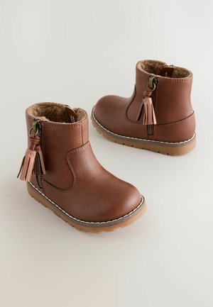 Next, WIDE FIT- ZIP TASSEL  - Vinterstøvler - tan brown