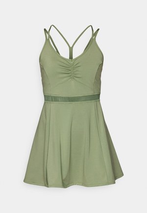 Puma PAMELA REIF ACTIVE DRESS	 - Sportruha - fresh sage