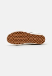 Vans SK8-HI UNISEX - Vysoké tenisky - brown/multi-coloured