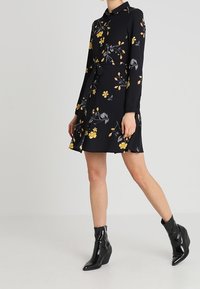 Vero Moda Skjortklänning - dark blue