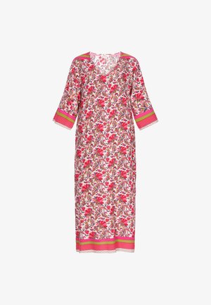 Pitkä, kukkakuosiset mekko vaaleanpunaisena, punaisena ja vihreänä, jossa on kolmen neljänneksen hihat ja V-kaula-aukko. Sisältää raidallisia yksityiskohtia hihoissa.