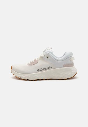 TERRASTRIDE CRZ - Hiking shoes - sea salt/light sand
