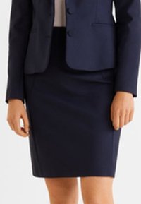 Mango Pouzdrová sukně - royal blue