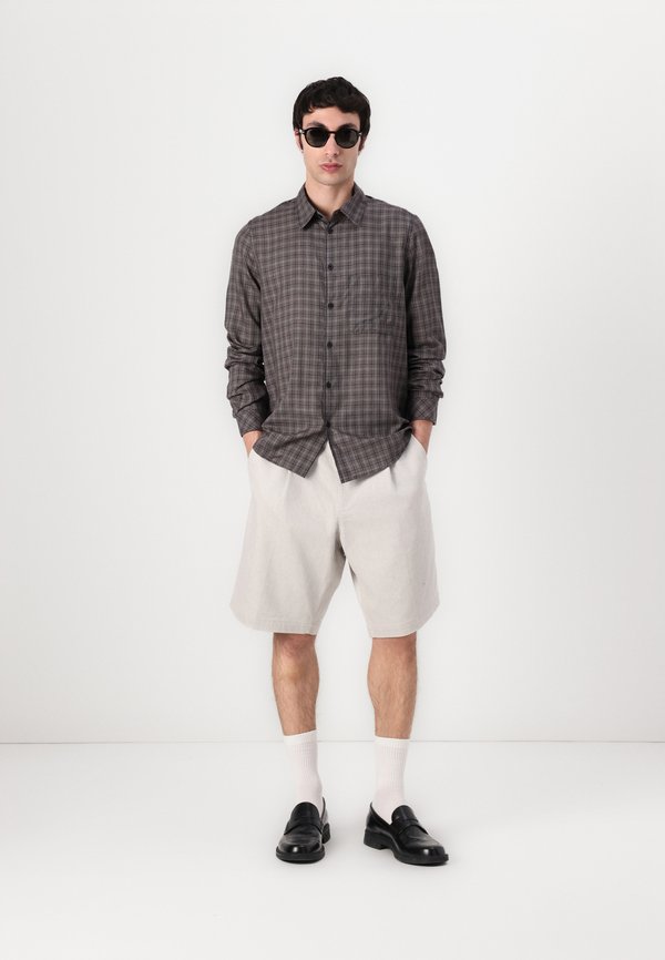 RYAN  SHIRT  - Shirt2