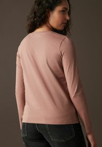 Next STANDARD - Top dugih rukava - mottled pink
