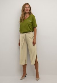 Kaffe KAMALLY - Shorts - chinchilla