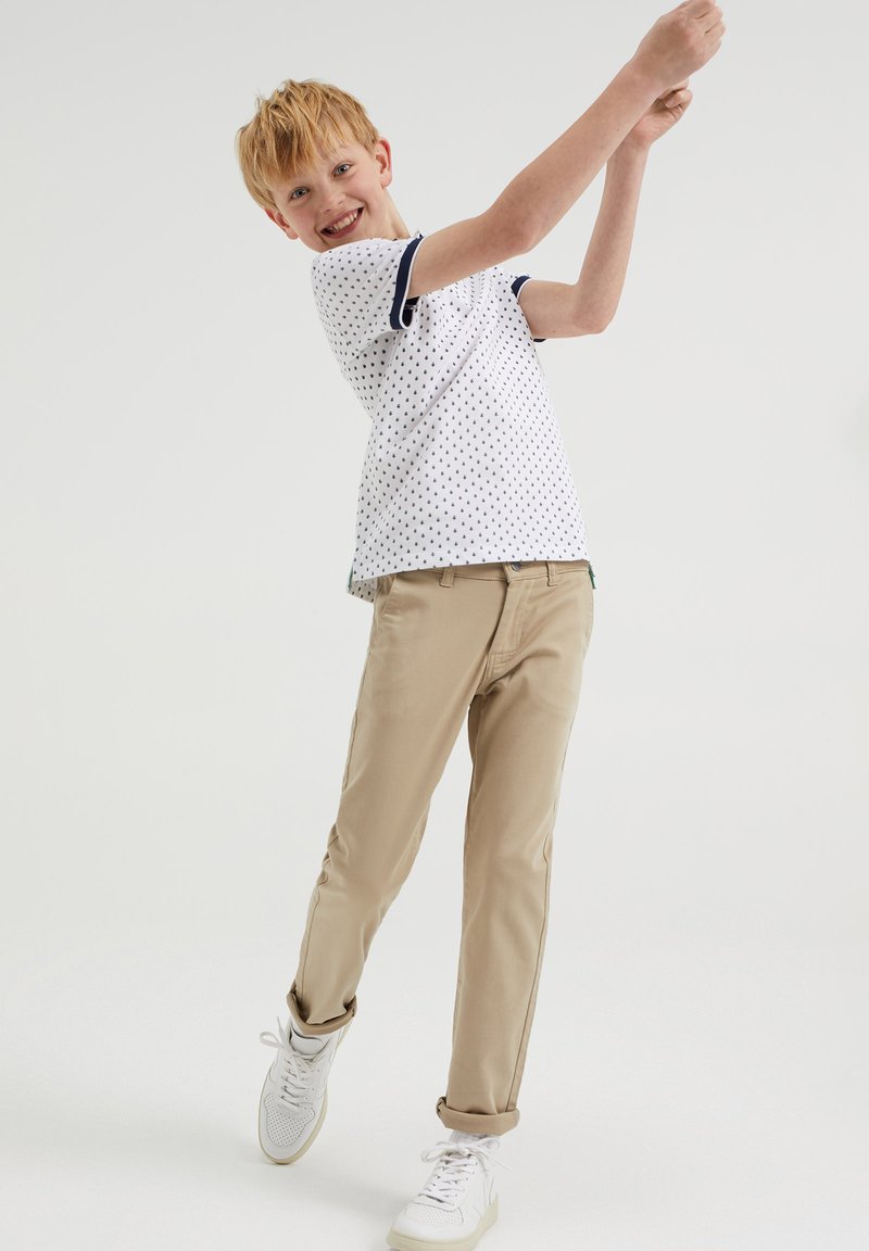 Kinder T-Shirts | WE Fashion MET DESSIN Poloshirt white/weiß - DI56003 Kinder T-Shirts | WE Fashion MET DESSIN Poloshirt white/weiß - DI56003