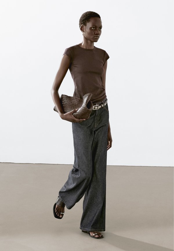 SHORT SLEEVE   - Basic T-shirt2