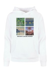 Hvit hettegenser med grafisk trykk av fire Monet-kunstverk. Designet inkluderer grønne og blå nyanser, naturlige landskap og palmer.