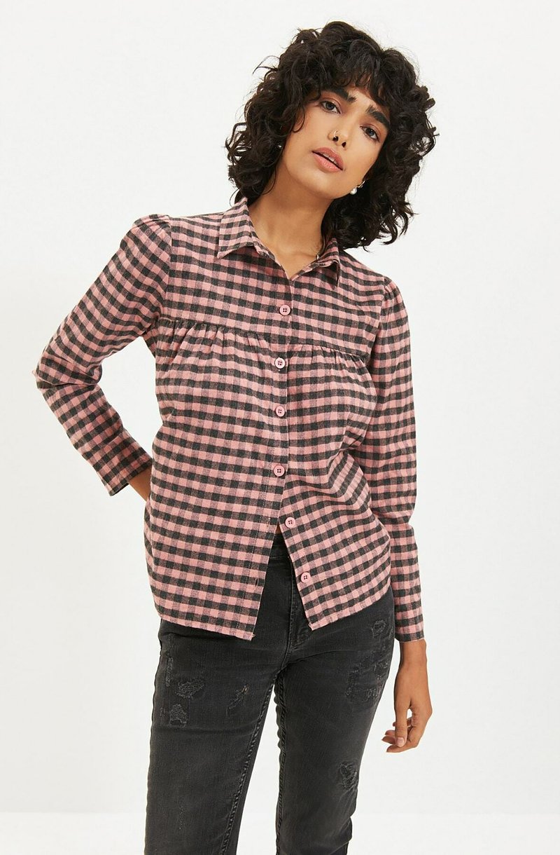 Trendyol Overhemdblouse donkerroze