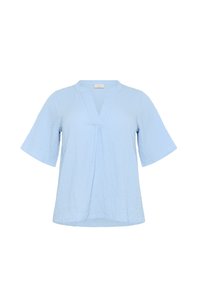 Blouse bleu clair à manches courtes en tissu texturé, avec un col en V et une coupe ample en forme trapèze.