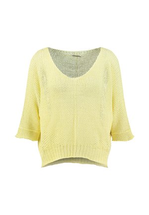 Lichtgele losgebreide trui met V-hals en driekwartmouwen, voorzien van een geribbelde zoom en een ademend opengeweven patroon.