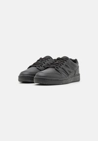 New Balance Basketbalové boty - black