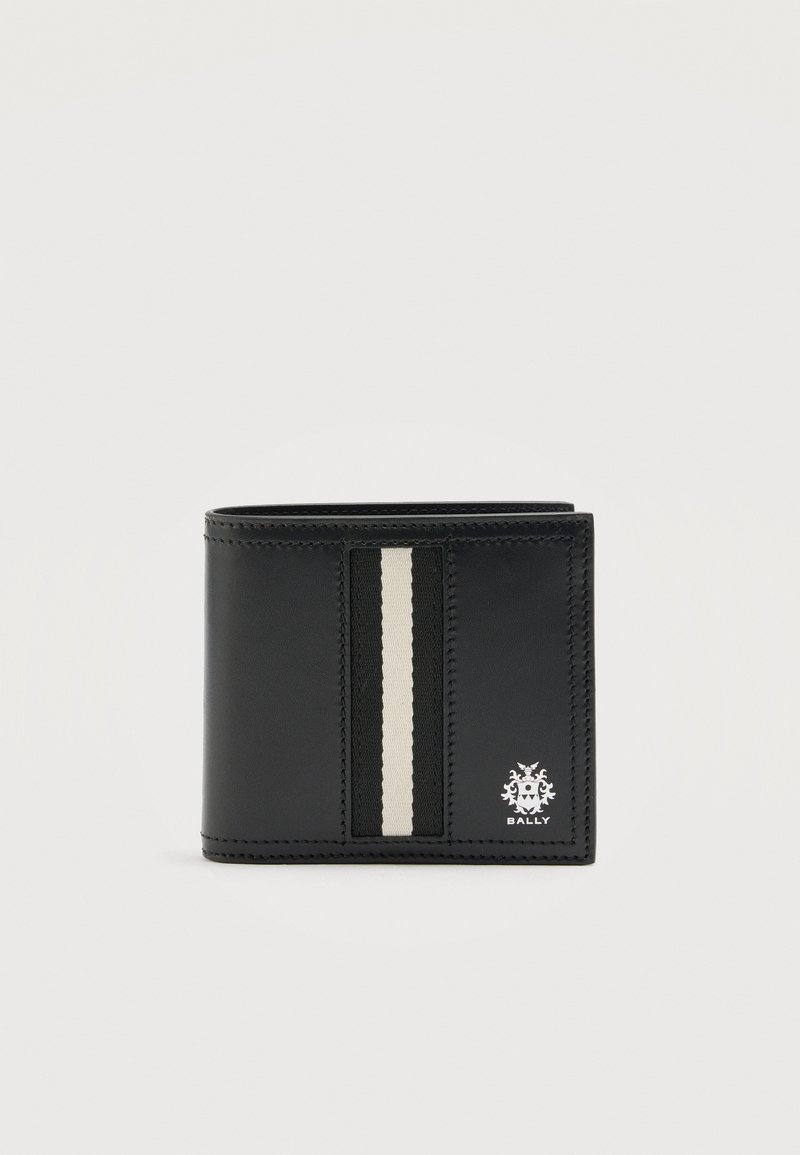 Portefeuille noir en cuir pliant avec une bande verticale blanche et noire et un petit logo Bally en bas à droite sur le devant.