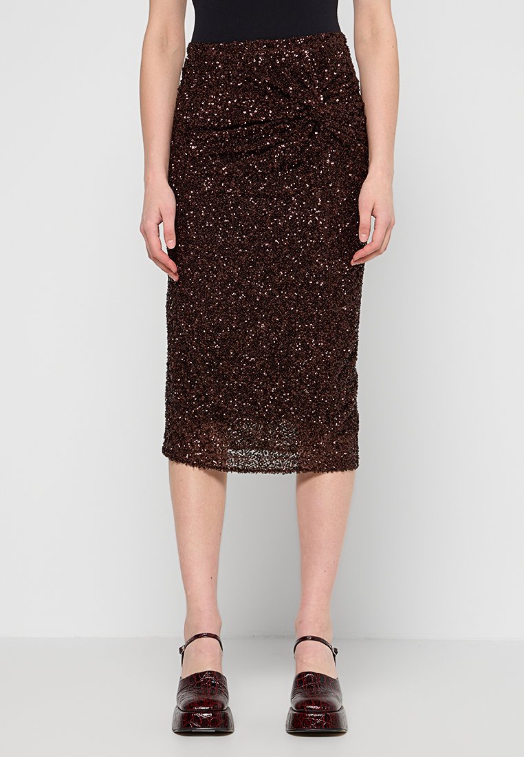 N°21 Kokerrok bordeauxrood N°21 Kokerrok bordeauxrood