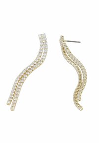 Guldtonade örhängen med en vågmönsterdesign, prydda med klara rhinestones som är placerade i en böjd, linjär arrangemang. Inkluderar stiftbakfäste.