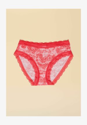 Dámske nohavičky s červeným čipkovaným lemovaním, ktoré majú kvetinový vzor na priesvitnej tkanine. Vlnité okraje zdobia pás a otvory na nohy.