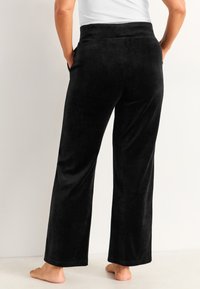 Cellbes of Sweden WIDE - Broek - black