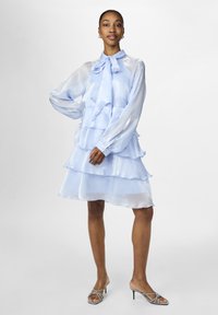 YAS YASELOISE SHINY DRESS - Koktailové šaty/večierkové šaty - vista blue