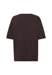 T-shirt oversize marrone scuro con scollatura rotonda e maniche corte. Tessuto liscio con una trama semplice, senza pattern o dettagli visibili.